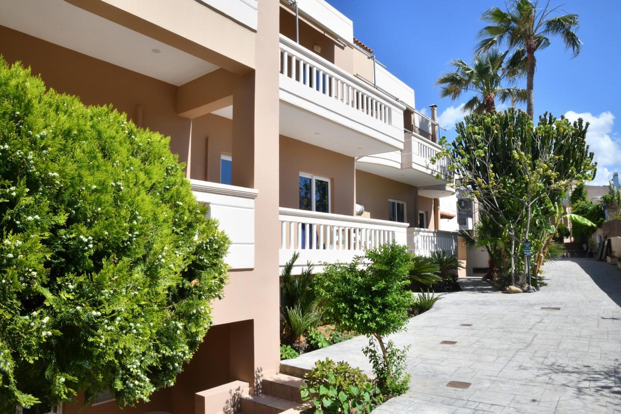 Akatos Hotel Agia Marina  Luaran gambar