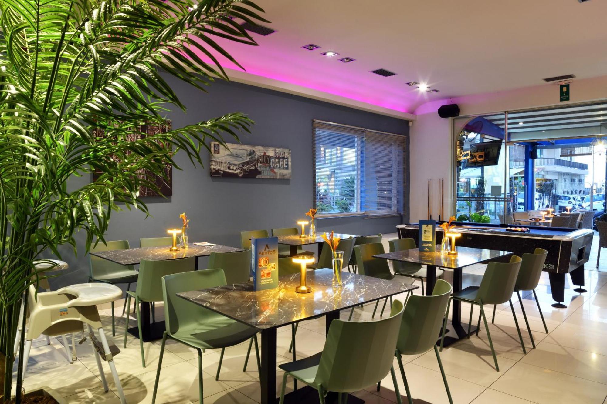 Akatos Hotel Agia Marina  Luaran gambar
