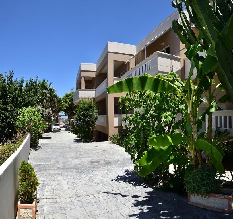 Akatos Hotel Agia Marina  Luaran gambar